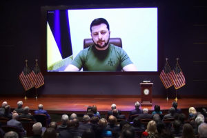 Read more about the article VIDEO: Zelenskyy Talks to US Lawmakers